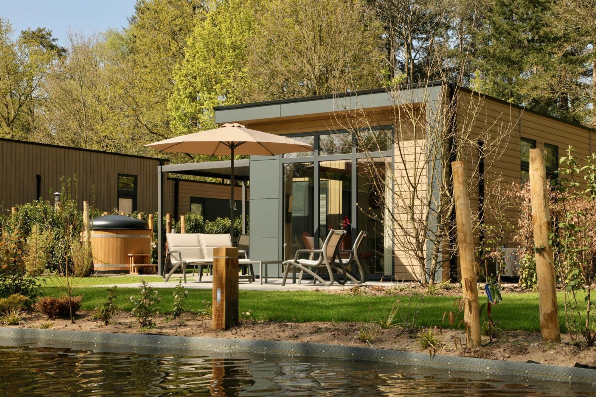 Veluwepark De Bosgraaf | Comfort Met Hottub Lieren Dış mekan fotoğraf